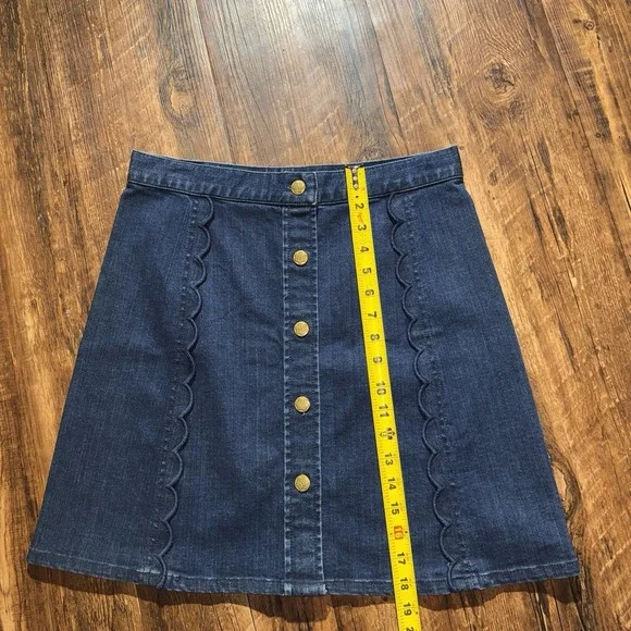 Draper James 8 Scallops Button Front Denim Skirt - Picture 2 of 6